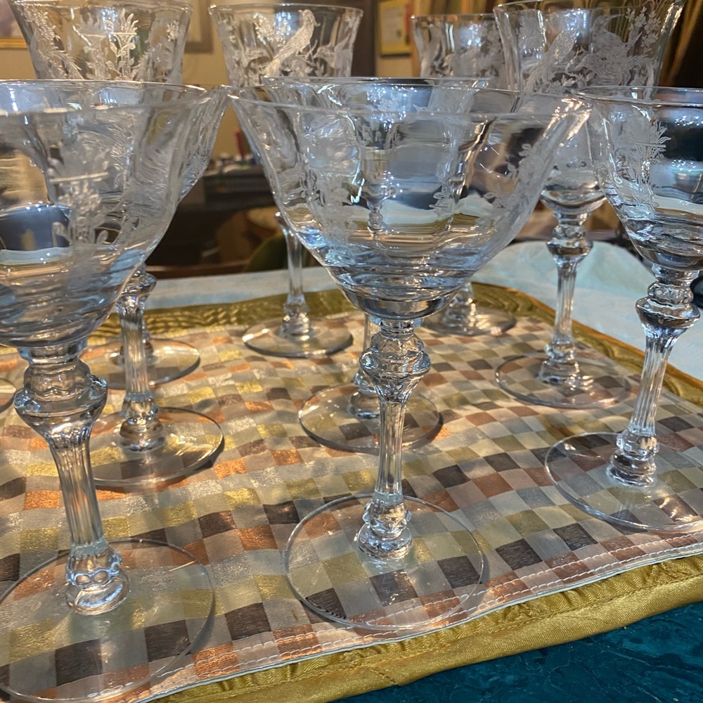 Tiffin CRYSTAL;Vintage 1946. “BIRDS Of PARADISE “.